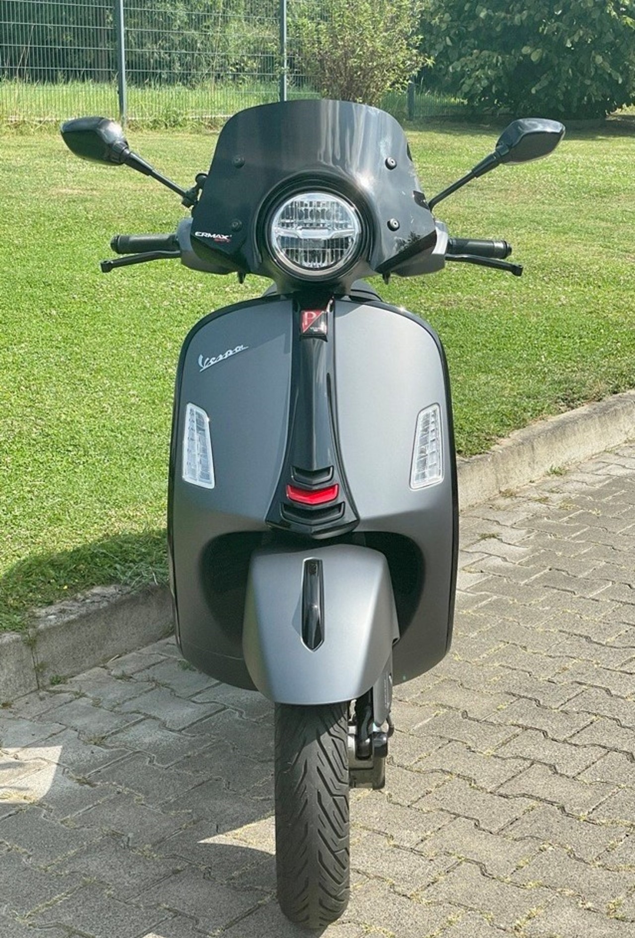 Windshield ERMAX Piccolo H 300 mm for Vespa GTS/GTS Super/GT L (-22), black