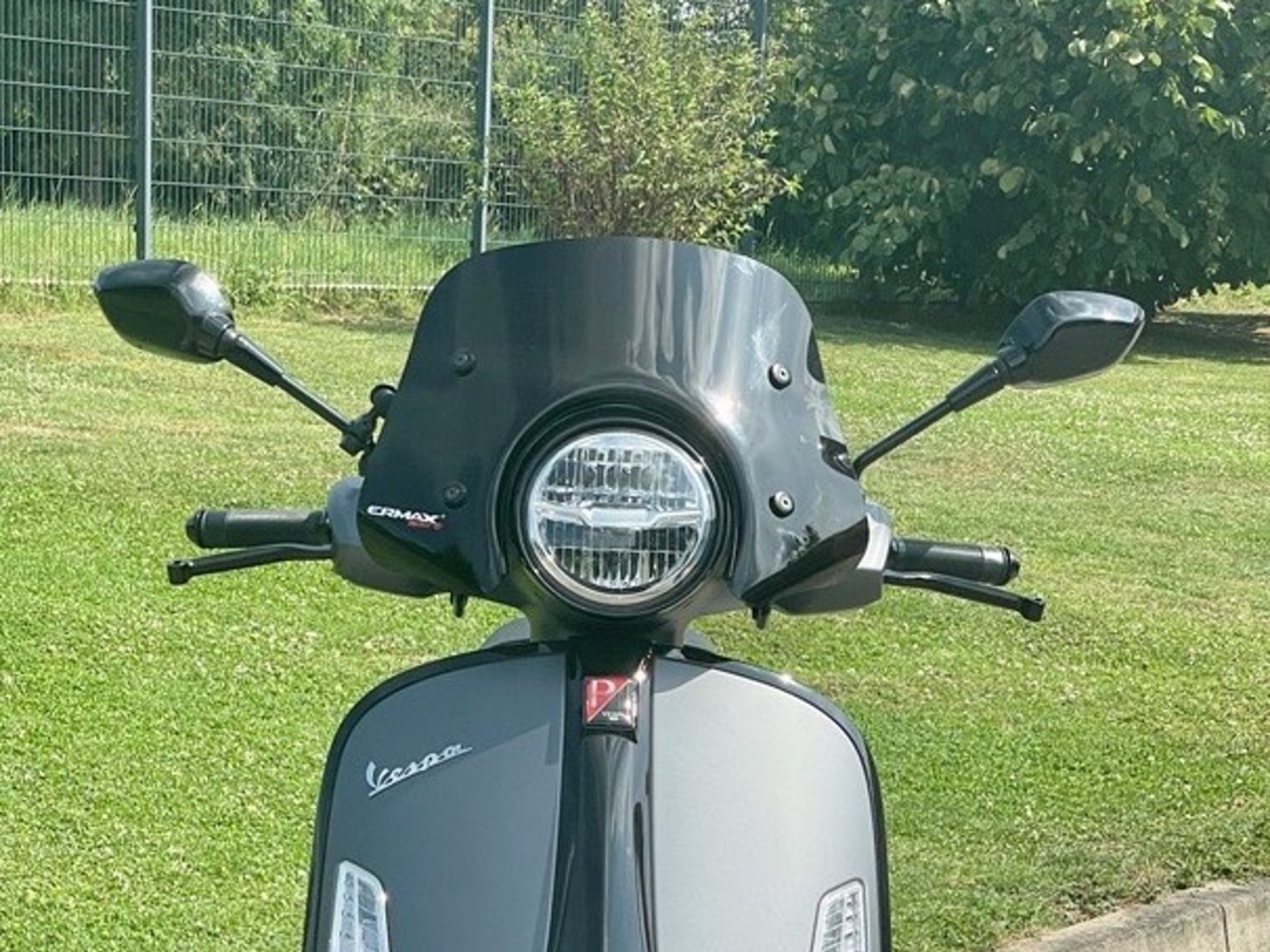 Windshield ERMAX Piccolo H 300 mm for Vespa GTS/GTS Super/GT L (-22), black