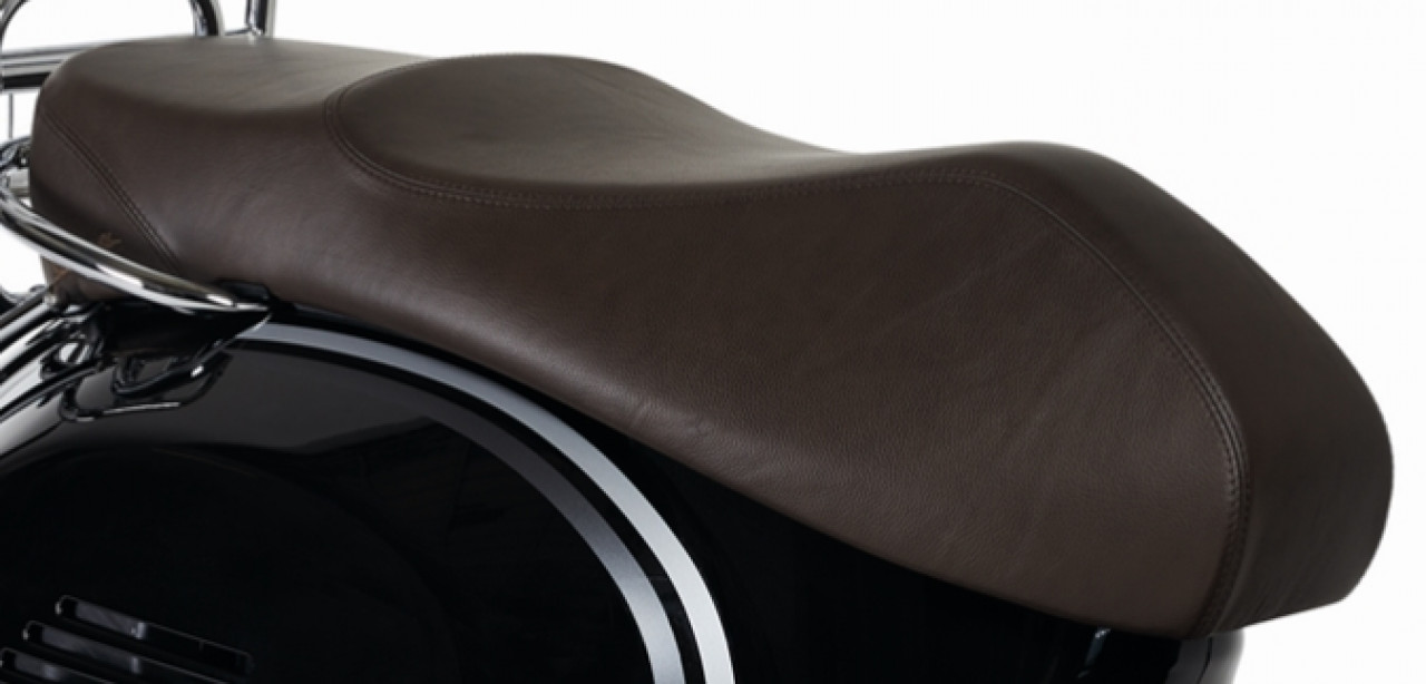 Original seat for Vespa GTS genuine leather brown