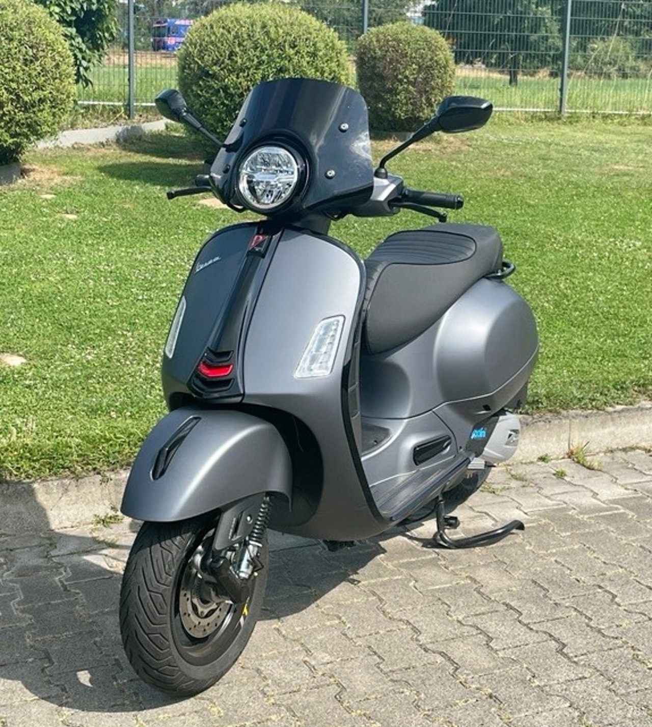 Windshield ERMAX Piccolo H 300 mm for Vespa GTS/GTS Super/GT L (-22), black