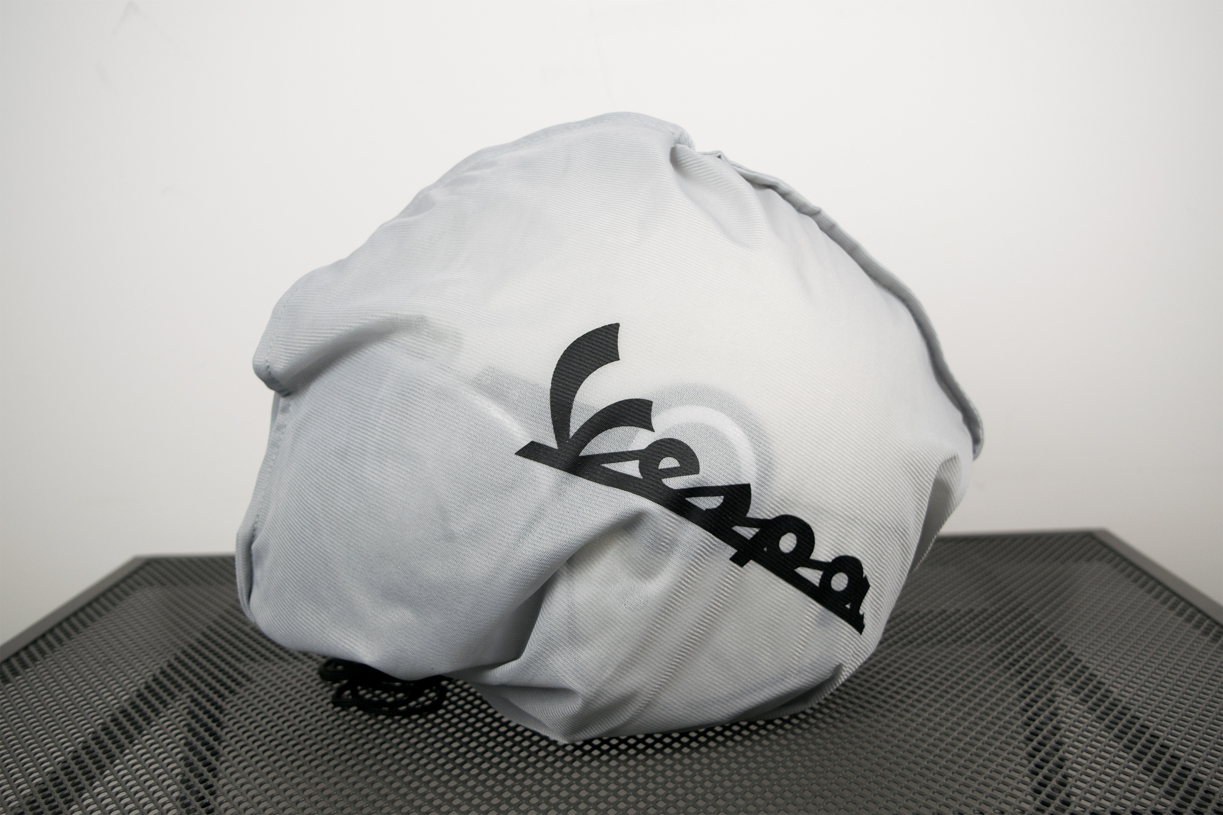 Vespa jet helmet VJ white