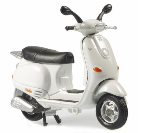 Model Vespa ET4 (1996), white